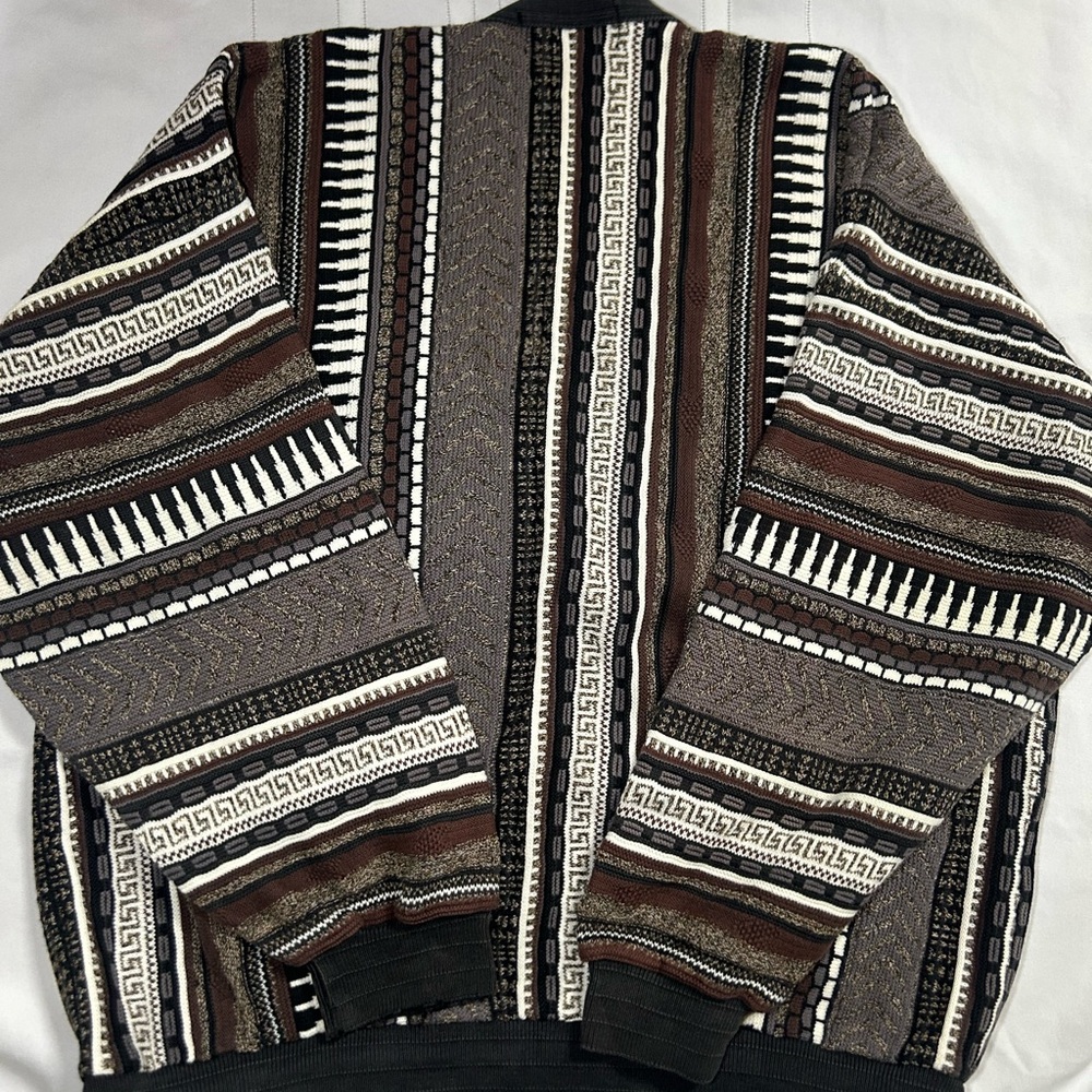 Tundra coogi Canada Multicolor Knit Cardigan